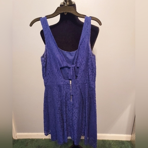 Aeropostale Navy Blue Lace Dress Size Medium - Picture 2 of 7